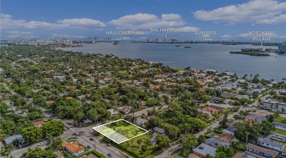 8133 NE 10th Avenue, Miami, FL à vendre - Photo de l’immeuble – Image 3 sur 16