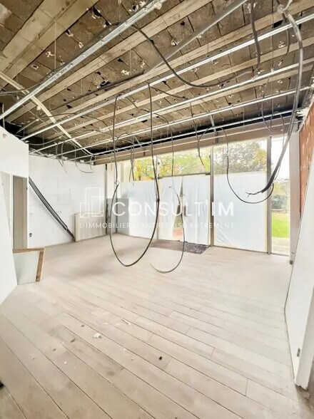 Local commercial dans Saint-Maur-des-Fossés à vendre - Photo intérieure – Image 2 sur 7