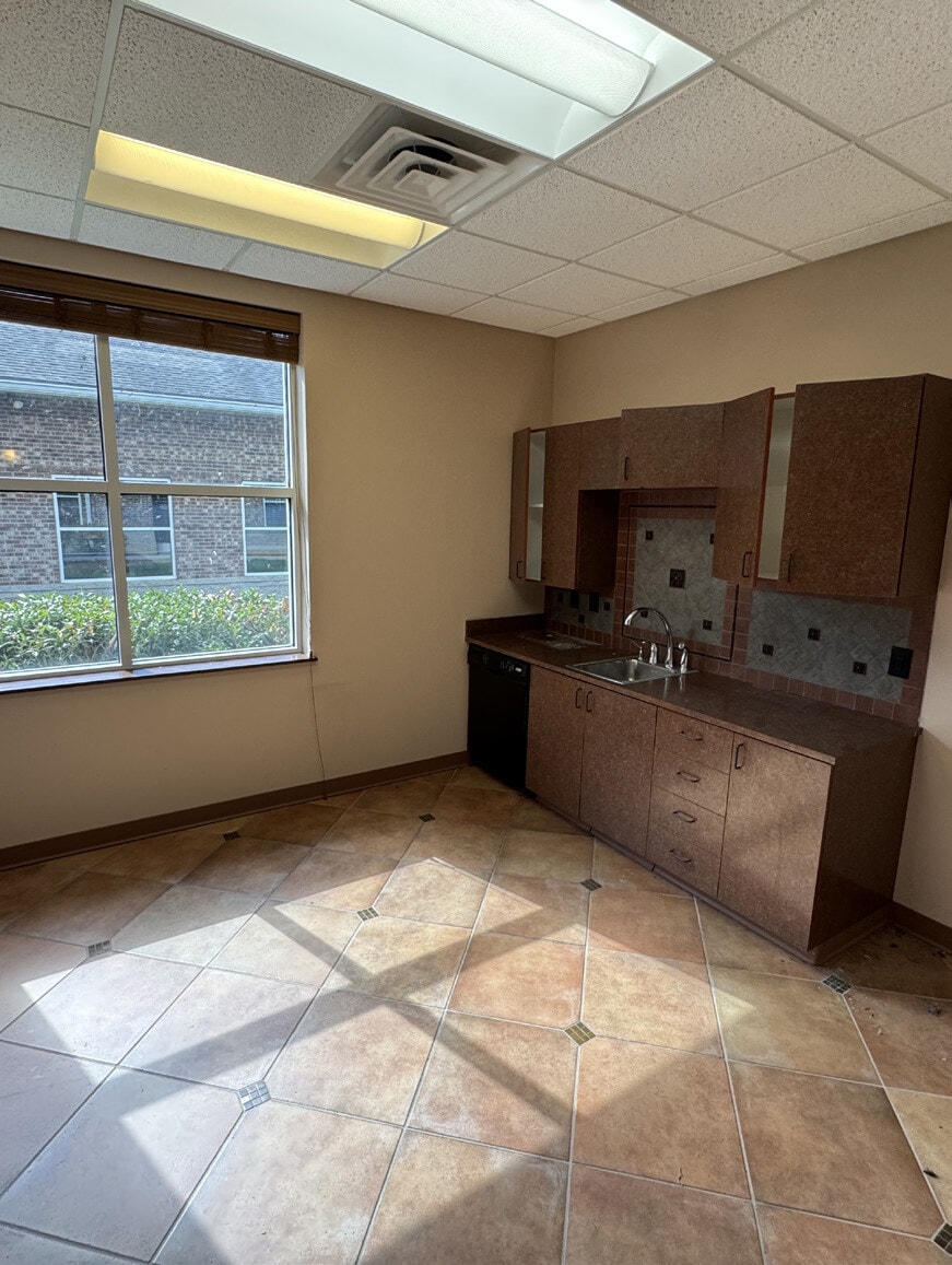 662 Veterans Pky, Clayton, NC à louer Photo intérieure– Image 1 sur 5