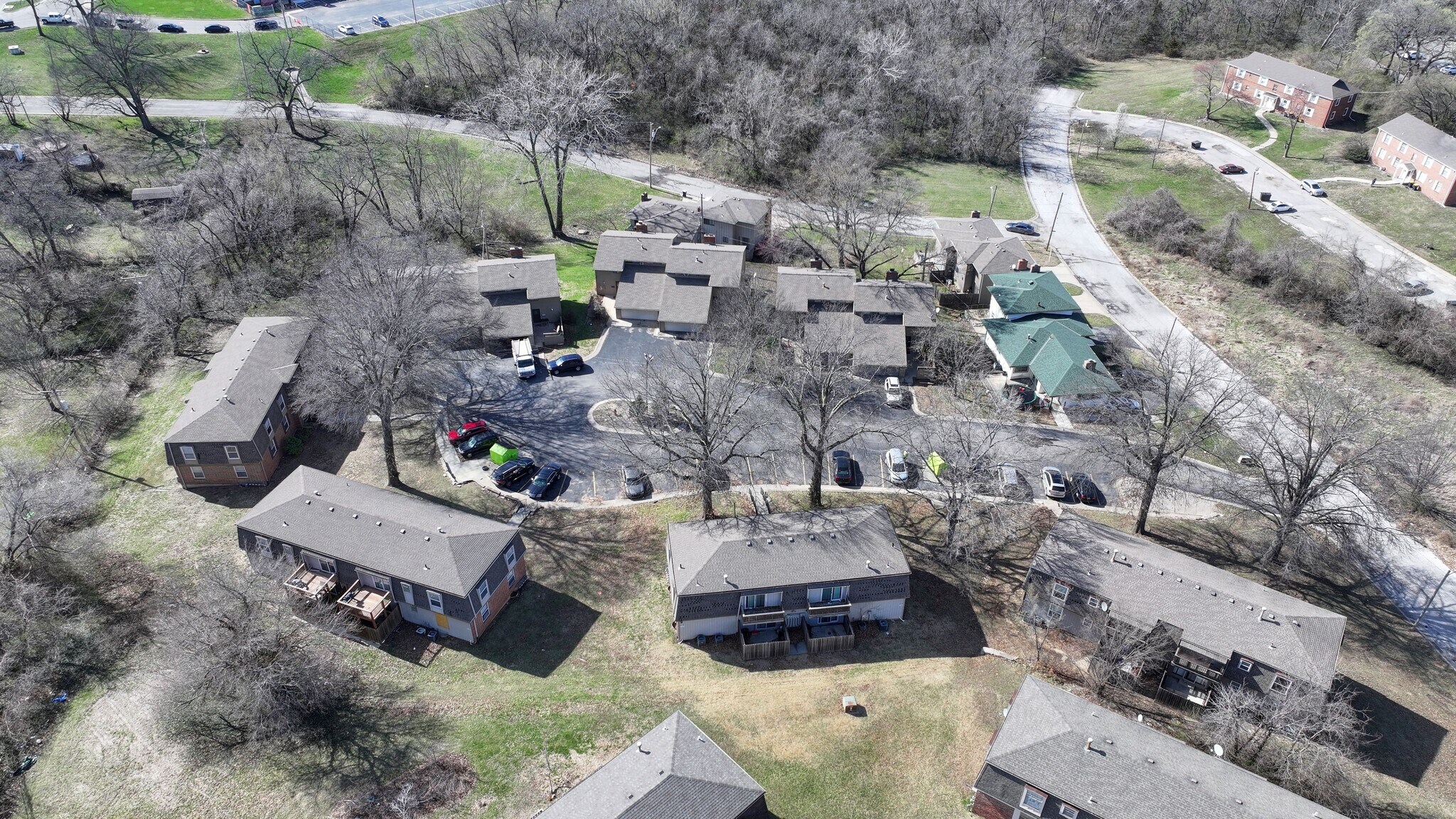 8605-8627 Countryshire ln, Kansas City, MO à vendre Photo principale– Image 1 sur 33