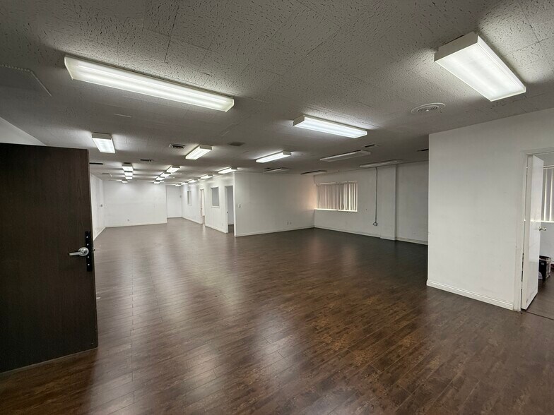 3400 W 6th St, Los Angeles, CA à louer - Photo de l’immeuble – Image 2 sur 22