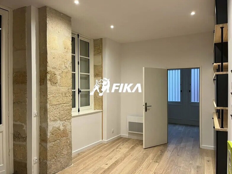 Bureau dans Bordeaux à louer - Photo de l’immeuble – Image 2 sur 9
