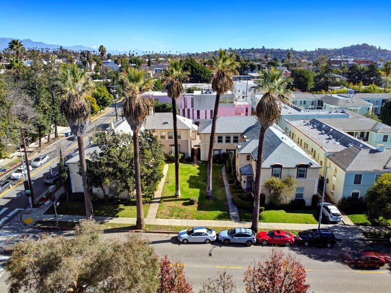 1852-1862 N Edgemont St, Los Angeles, CA à vendre - Photo de l’immeuble – Image 3 sur 21