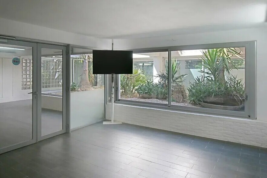 Bureau dans Saint-Raphaël à vendre - Photo intérieure – Image 3 sur 12