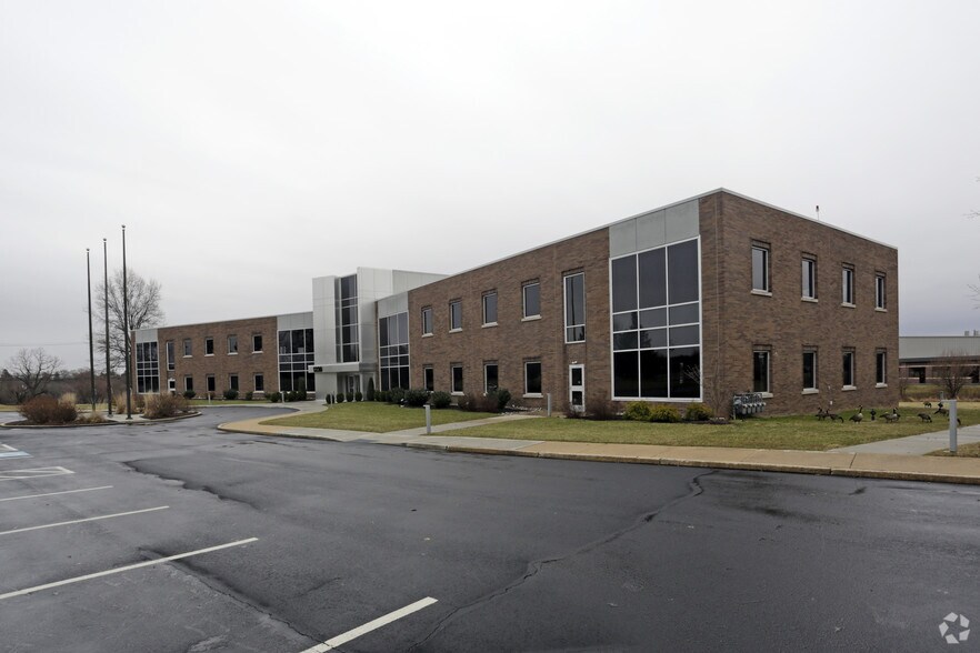 1230 American Blvd, West Chester, PA à louer - Photo principale – Image 1 sur 15