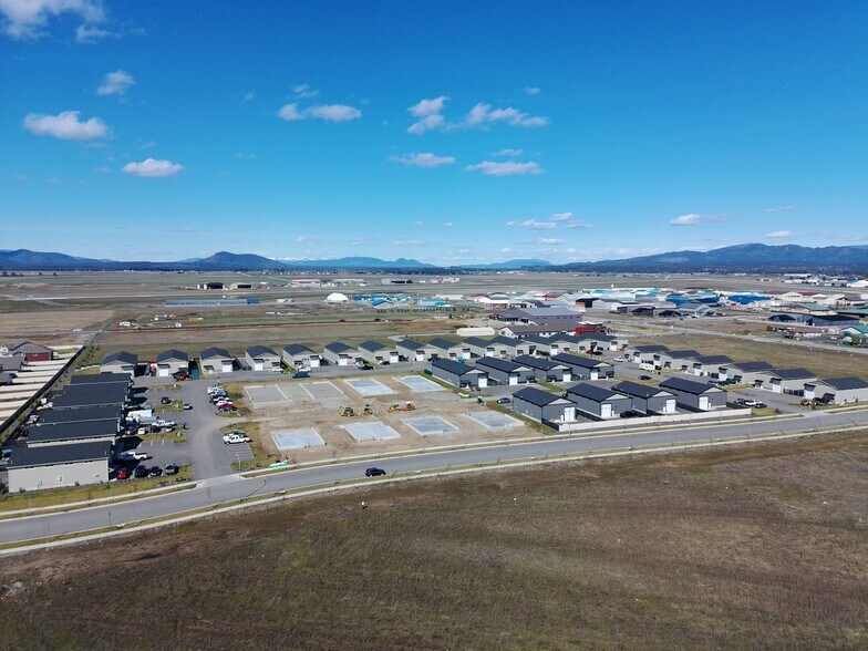 3526 W Libby Ln, Hayden, ID à louer - Photo principale – Image 2 sur 12