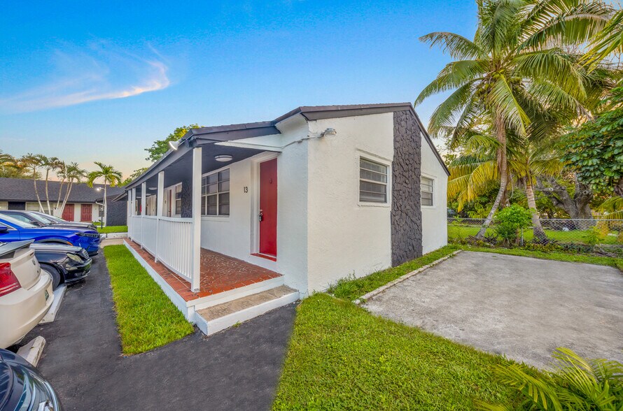 2314 Polk St, Hollywood, FL à vendre - Photo de l’immeuble – Image 2 sur 29