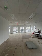 190 Mineola Ave, Roslyn Heights, NY à louer Photo de l’immeuble– Image 2 sur 5