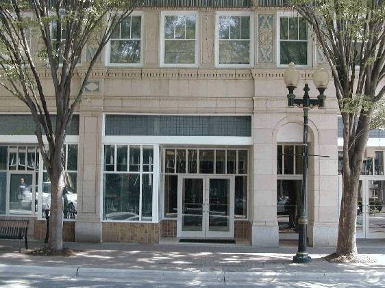 420 W Fourth St, Winston-Salem, NC à louer - Photo de l’immeuble – Image 3 sur 4