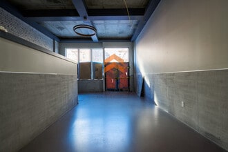 790 Allerton Ave, Bronx, NY à louer Photo intérieure– Image 2 sur 6