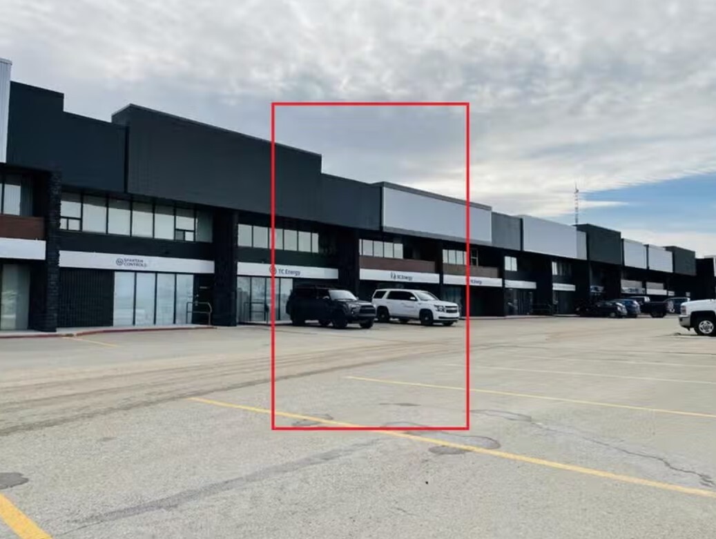 11423 98 Av, Grande Prairie, AB à louer Photo de l’immeuble– Image 1 sur 10