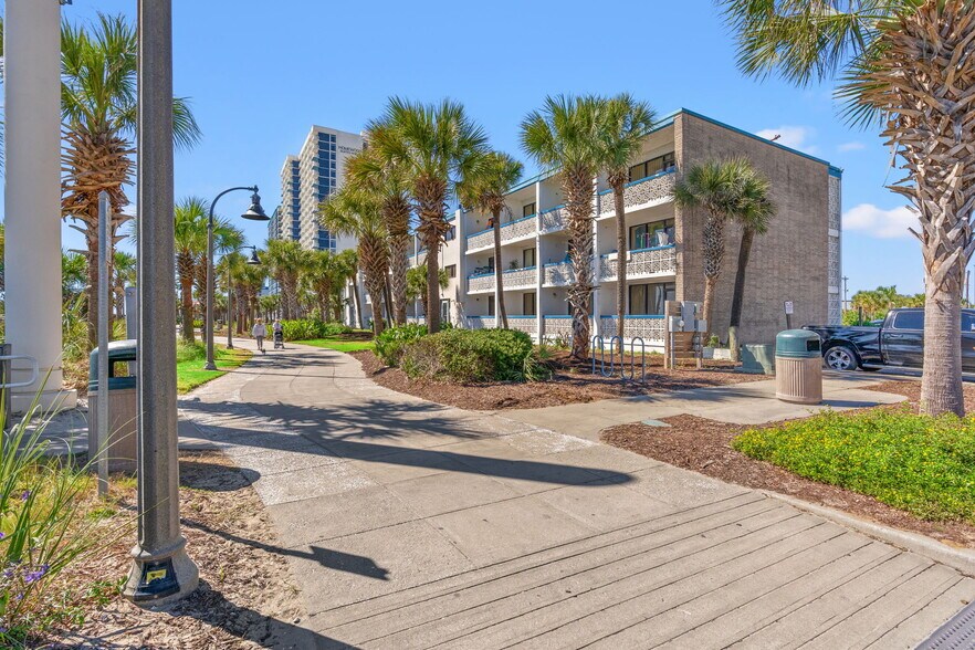 606 N Ocean Blvd, Myrtle Beach, SC à vendre - Photo de l’immeuble – Image 2 sur 23