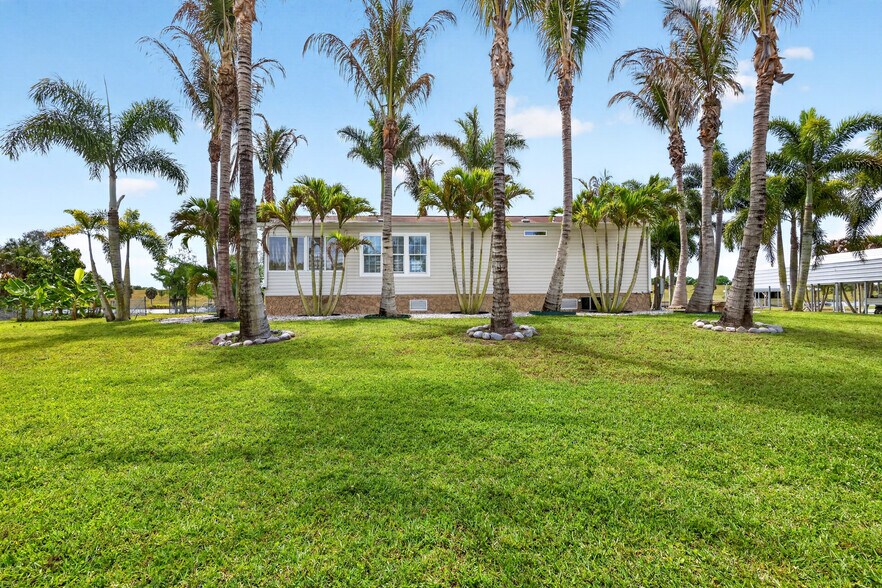 3342 County Road 721 Loop, Moore Haven, FL à vendre - Photo de l’immeuble – Image 3 sur 55