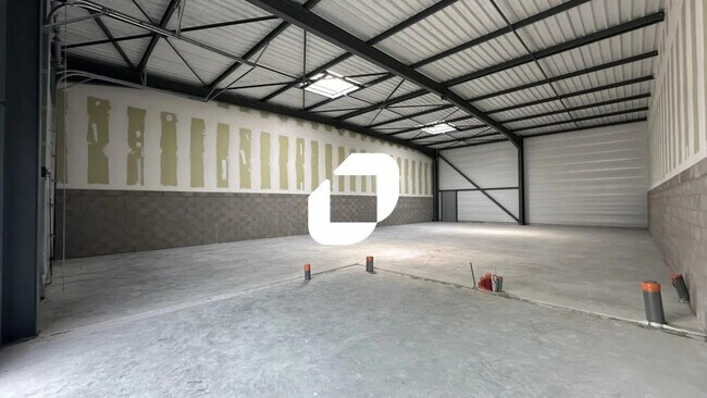 Plus de détails pour 7 Rue De La Gare, Schweighouse-sur-Moder - Local d’activités à vendre