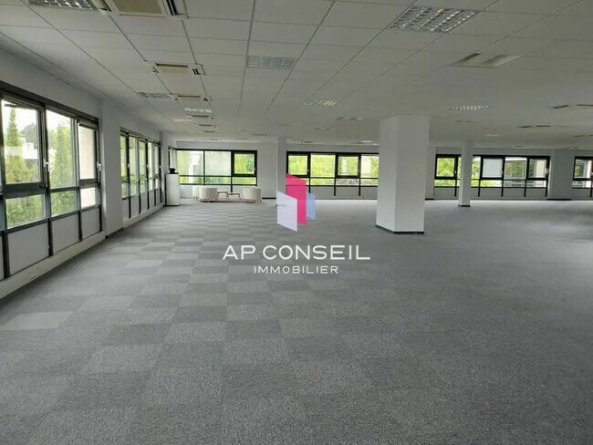 Plus de détails pour Bureau à louer