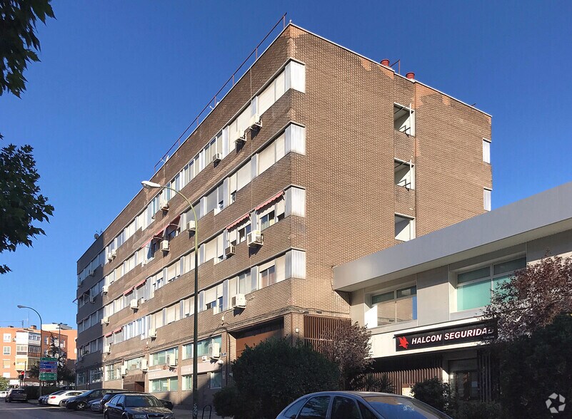 Calle de la Isla Graciosa, 1, Madrid, Madrid à louer - Photo de l’immeuble – Image 2 sur 2