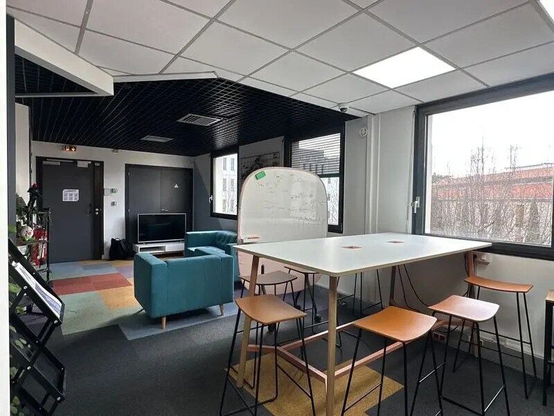 Bureau dans Lyon à louer Photo de l’immeuble– Image 1 sur 8