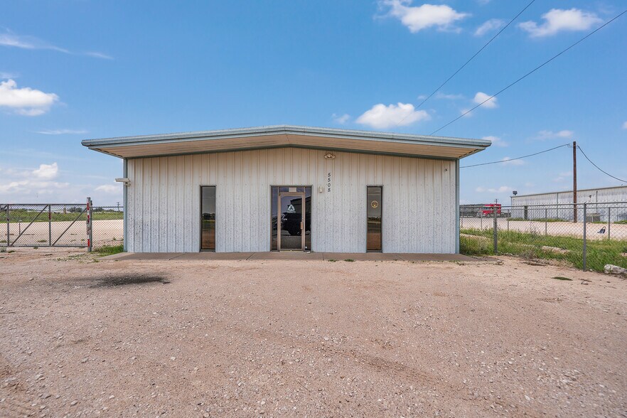 5508 S FM 1788, Midland, TX à vendre - Photo de l’immeuble – Image 3 sur 23