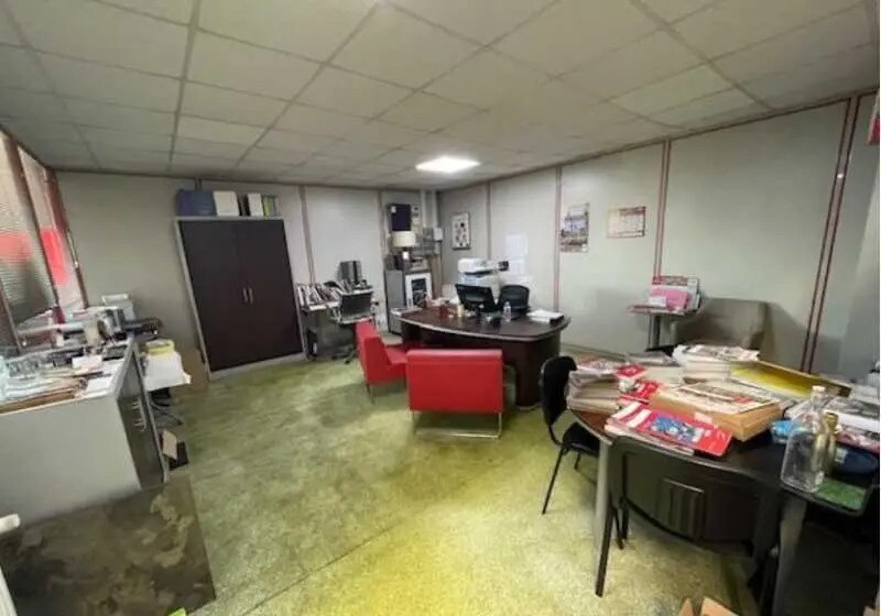Local d’activités dans Sotteville-lès-Rouen à louer - Photo de l’immeuble – Image 3 sur 3