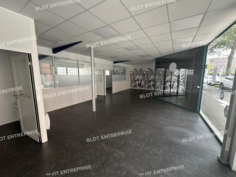 Bureau dans Lorient à louer - Photo intérieure – Image 2 sur 3