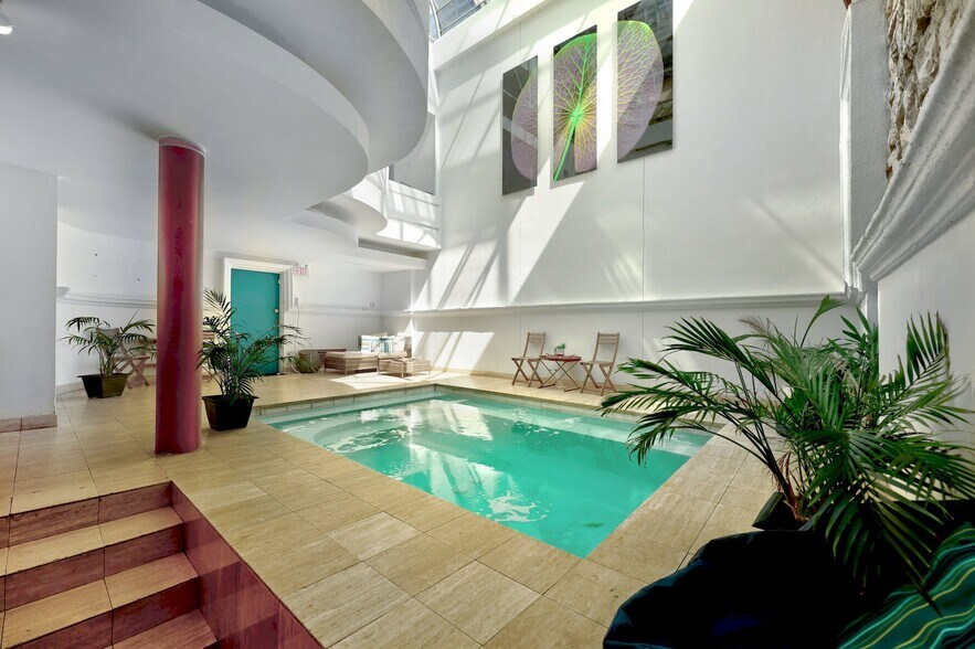 410 E 6th St, Austin, TX à louer - Photo de l’immeuble – Image 3 sur 40