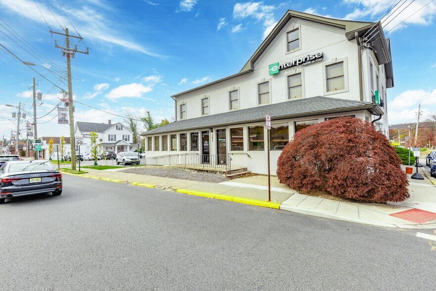 393 Ramapo Valley Rd, Oakland, NJ à vendre - Photo de l’immeuble – Image 1 sur 30