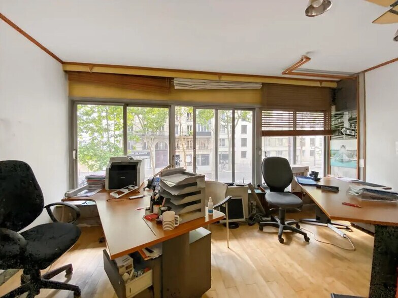 Bureau dans Paris à louer - Photo de l’immeuble – Image 2 sur 6