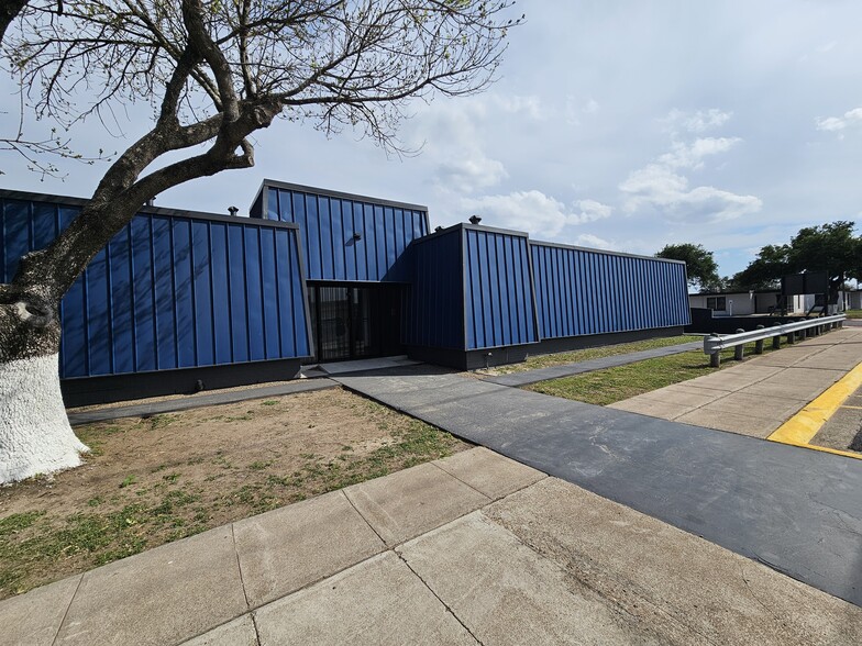 225 25th ave, Edinburg, TX à louer - Photo de l’immeuble – Image 3 sur 22