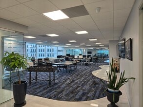 2963 Gulf To Bay Blvd, Clearwater, FL à louer Photo intérieure– Image 2 sur 3