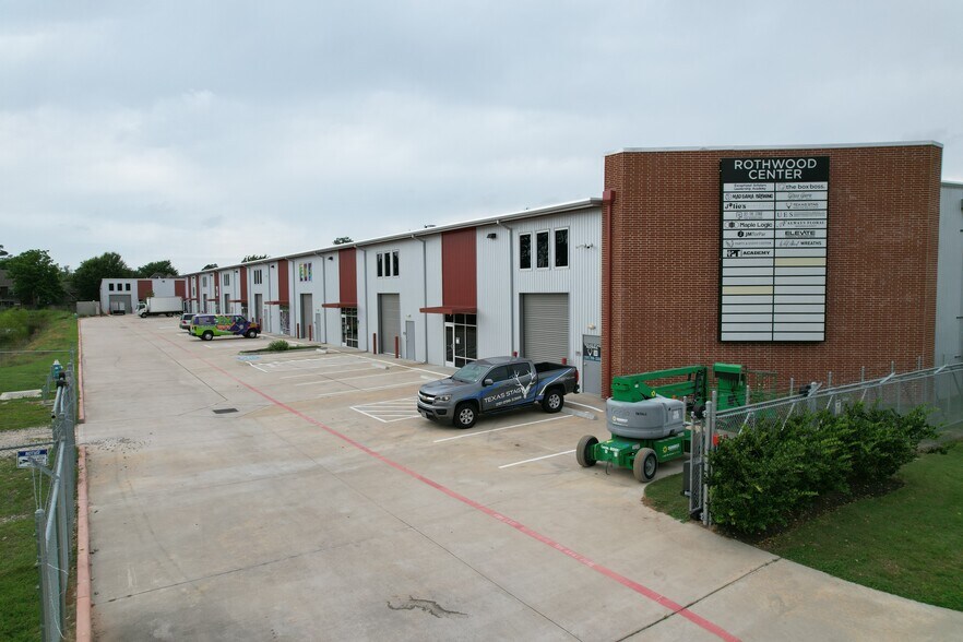 22131 Rothwood Rd, Spring, TX à vendre - Photo de l’immeuble – Image 2 sur 4