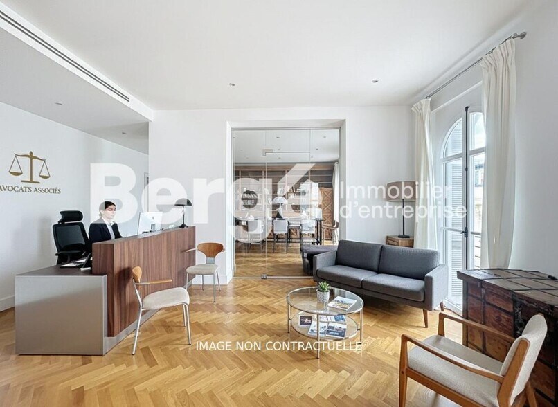 Bureau dans Nice à vendre - Hall d’entrée – Image 1 sur 16