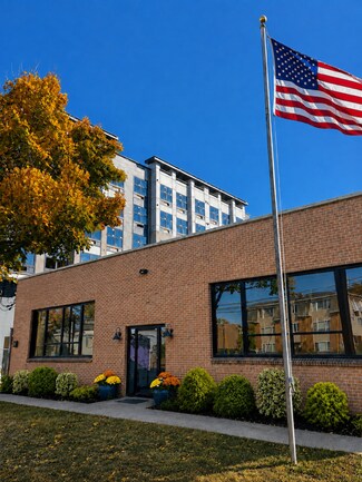 Plus de détails pour 1101-1107 W Elizabeth Ave, Linden, NJ - Industriel/Logistique à vendre