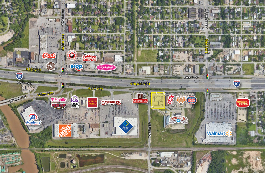13706 East Fwy, Houston, TX à louer - Photo de l’immeuble – Image 2 sur 3
