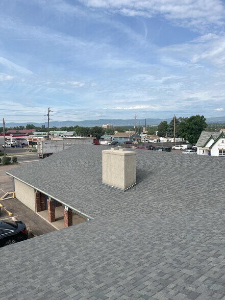 4595 S Santa Fe Dr, Englewood, CO à vendre - Photo de l’immeuble – Image 2 sur 13