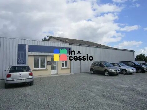 Plus de détails pour Local d’activités à vendre