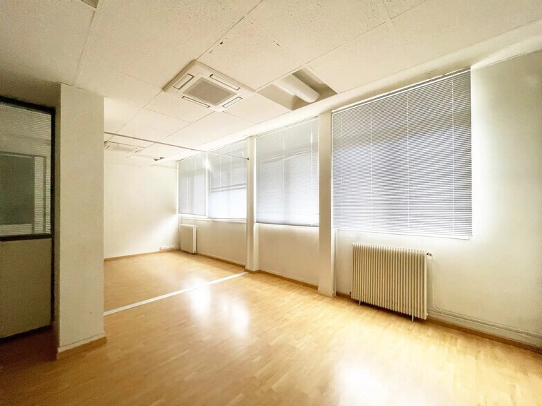 Bureau dans Beauvais à vendre - Photo de l’immeuble – Image 3 sur 5