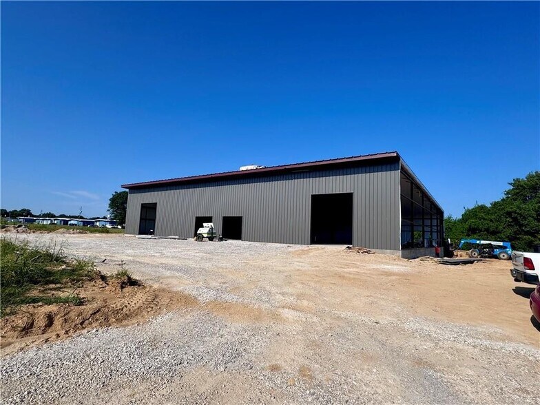 760 Angela St, Springdale, AR à louer - Photo de l’immeuble – Image 2 sur 9