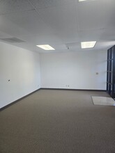 6251 Schaefer Ave, Chino, CA à louer Photo intérieure– Image 2 sur 6