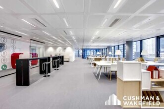 77 Esplanade Du Général De Gaulle, Puteaux à louer Photo intérieure– Image 2 sur 10