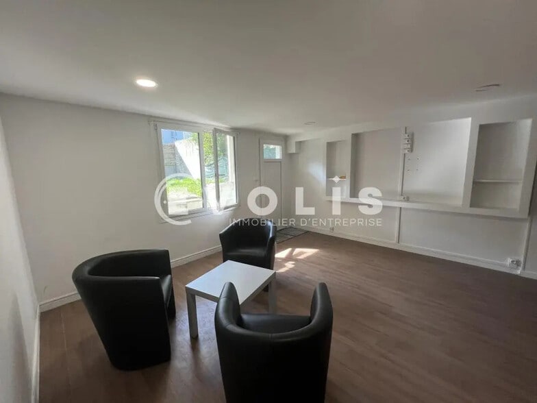 Bureau dans Champigny-sur-Marne à louer - Photo de l’immeuble – Image 3 sur 9