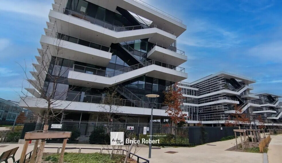 6 Rue Alexander Fleming, Lyon à louer - Photo de l’immeuble – Image 1 sur 12