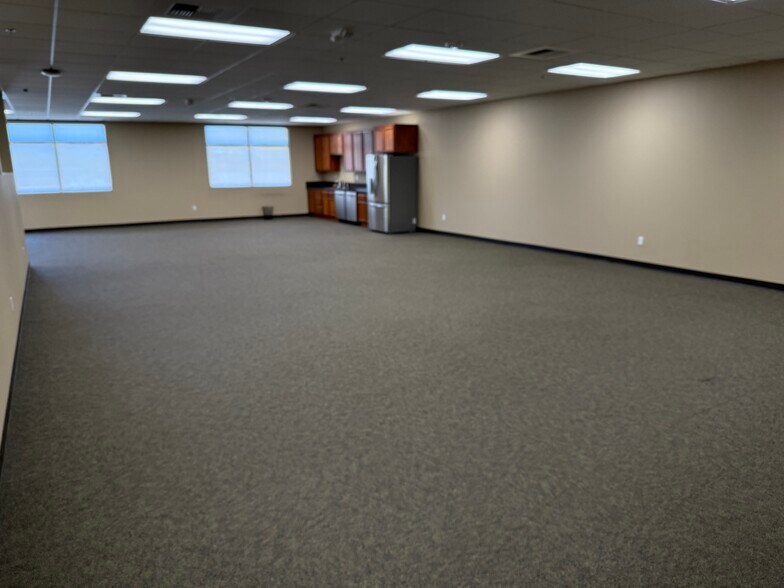 1170 S Rock Blvd, Reno, NV à louer - Photo de l’immeuble – Image 3 sur 13