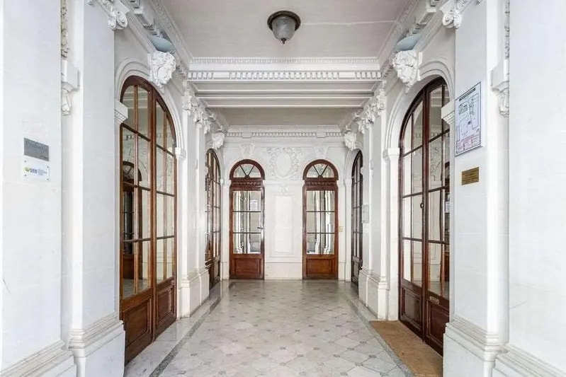 Rue De Tocqueville, Paris à louer - Hall d’entrée – Image 2 sur 12