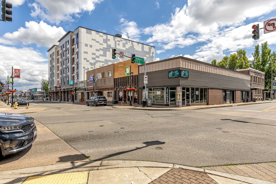 102 E Main St, Auburn, WA à louer - Photo de l’immeuble – Image 1 sur 12