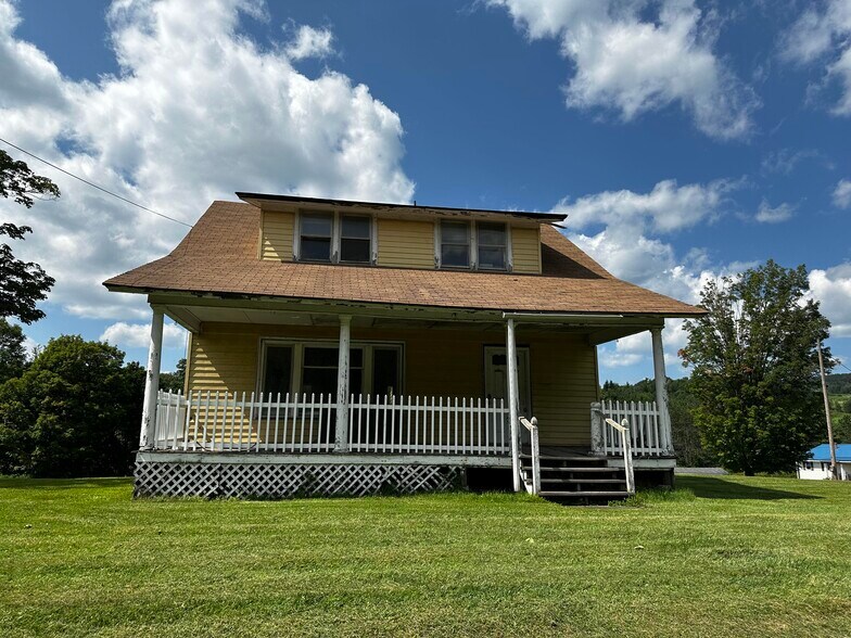 24 Main St, Stamford, NY à vendre - Photo de l’immeuble – Image 2 sur 16