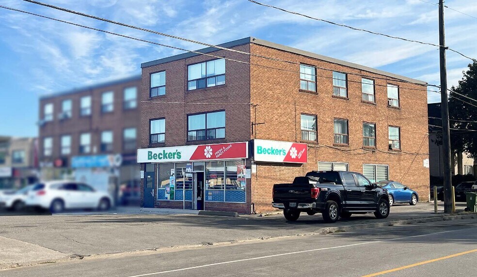 2825 Weston Rd, Toronto, ON à vendre - Photo de l’immeuble – Image 2 sur 4
