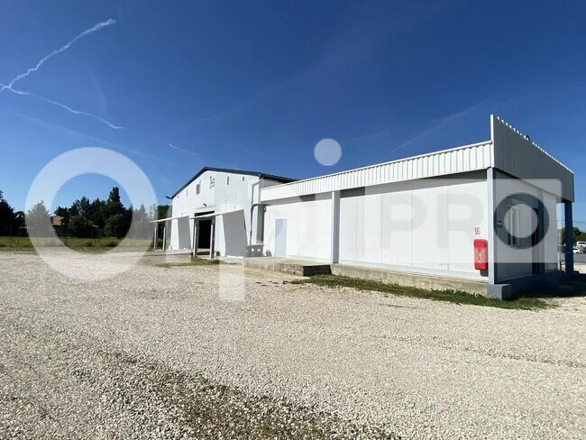 Plus de détails pour Bureau, Industriel/Logistique à louer