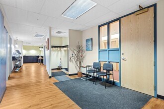 170 Laurier Ave W, Ottawa, ON à louer Photo intérieure– Image 2 sur 5