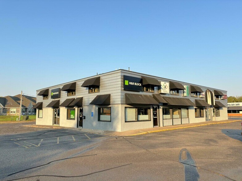 500 W Main St, Anoka, MN à louer - Photo de l’immeuble – Image 3 sur 14