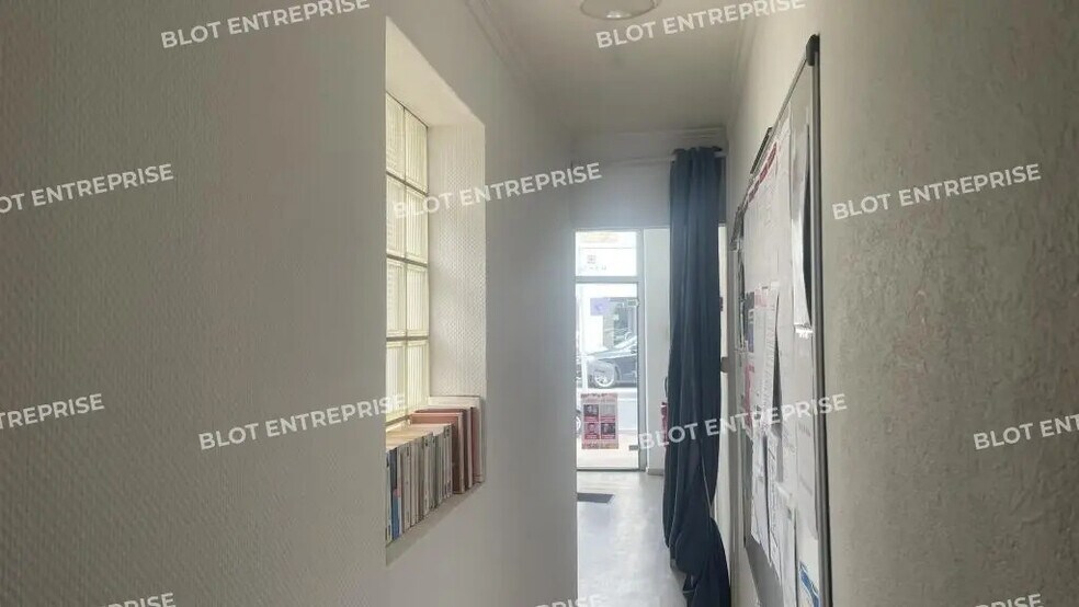 Local commercial dans La Baule-Escoublac à vendre - Photo intérieure – Image 3 sur 4